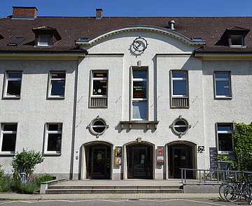 Ein Foto der Amerikanischen Bibliothek